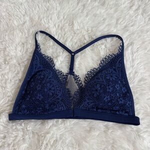 Victoria’s Secret Navy Blue Lace Bralette Size Small